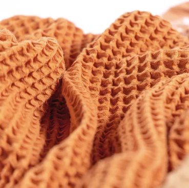 Comforters, Quilts, + Blankets